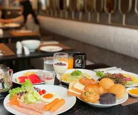 Oakwood Suites Tiwanon Bangkok