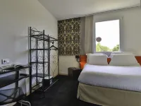 Hôtel Cyano Fréjus Saint RAPHAËL Hôtels à : Fréjus