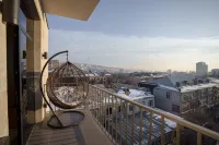 Ris Central Apartments Yerevan - pemandangan pegunungan