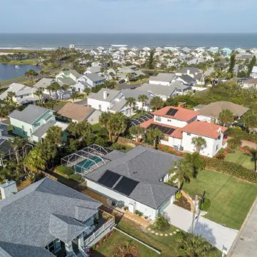 Complete Searenity by Distinctive Beach Rentals