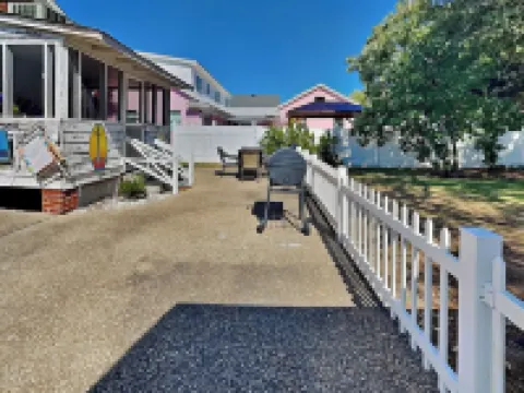 CB Sunshine Cottage