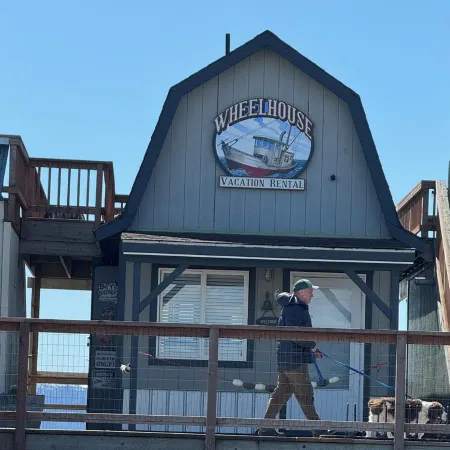 For less than two hotel rooms, stay on the Spit and sleep 7!