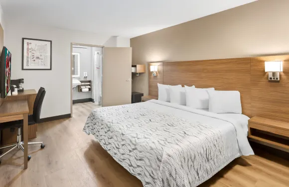 紅頂PLUS+酒店-哥倫布俄亥俄州立大學