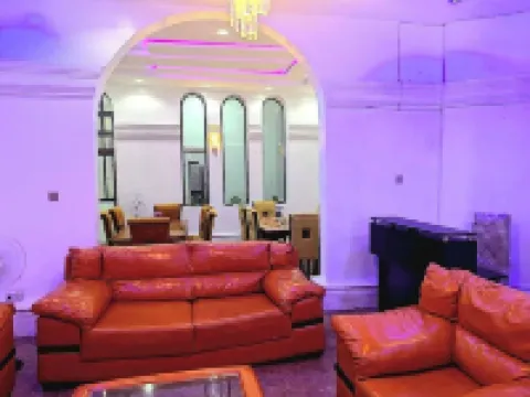 Frenezia Boutique Apart-Hotel