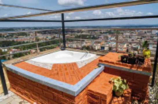 Villaroma Furnished Penthouse Suites