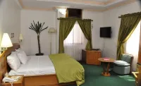 Valencia Hotels