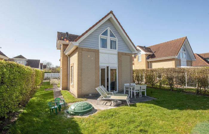 Villa Near North Sea Beach