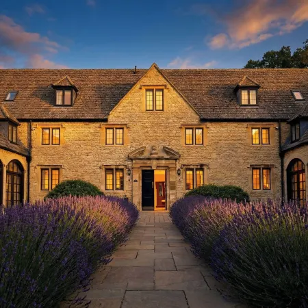 Weston Manor Hotel