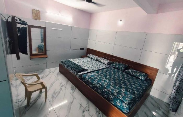 NNP Holidays Stays