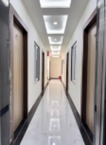 เดอะ มันธาน สเตย์ส