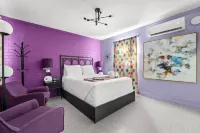 The Pink Flamingo Boutique Motel - Pools