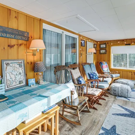 Walk to Pigeon Hill Bay: Coastal Maine Cottage