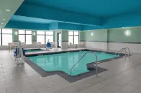 Hilton Garden Inn Topeka - Pools