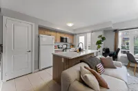 Spacious 2 Storey 2BR Toronto Escape w Parking