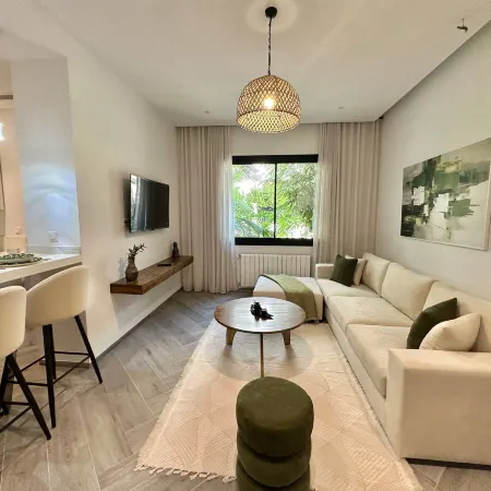 Apollon Appartement S1, Lac 2
