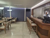 Rajarata Hotel - Bares