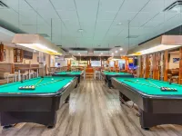 Quality Inn & Suites Отели рядом с достопримечательностью «Стадион «Шо Парк»»