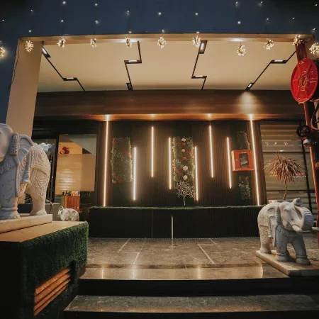 Acr Luxury Hotel