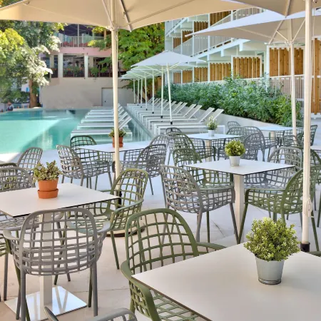 Ibis Styles Golden Sands Roomer Hotel
