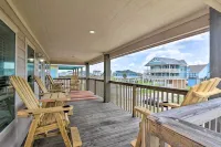 Private Beach Access: Coastal Freeport Home!
