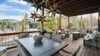 Winterhaven Estate by AvantStay Sleeps 19 Guests Mountain Compound w Views Firepit Hot Tub