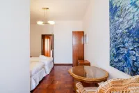 GuestReady - Serene Stay with Sea Views - balcón