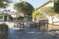Sea Breeze Inn - Pacific Grove Hotels near Point Pinos Lighthouse