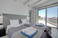 Pyrgos Exclusive 4, Sea View & Private Pool - Villas