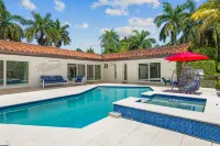 Sultan Villa - Tennis • CT Pool • BBQ - Villas