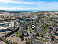 Turf & Tide: Rare Triple Crown Home – Near Beach - 3-Star
