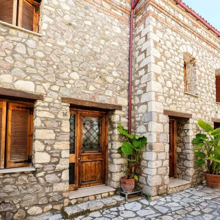 Limni Stone Apartments