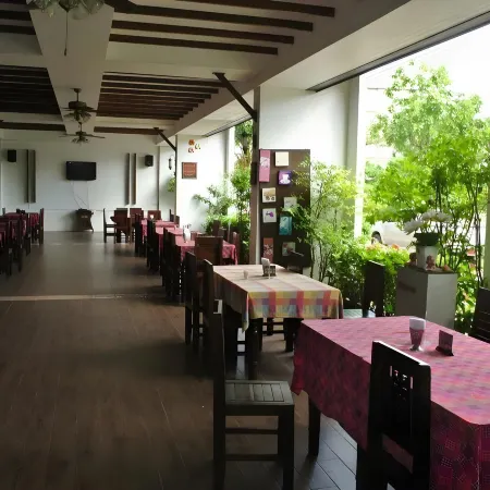 Nana Buri Hotel