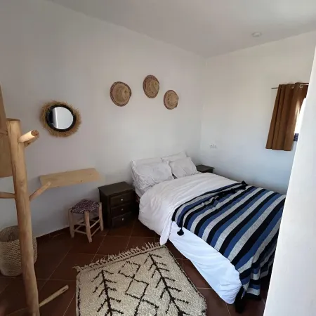Tildi Surf House Отели в г. Эмуан