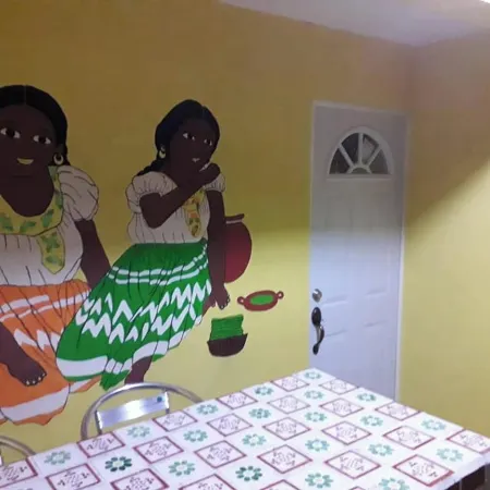Cancun Guest House 5