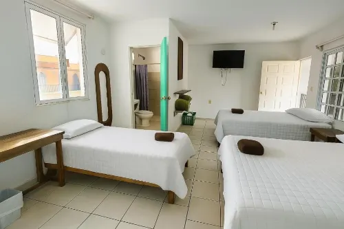 Hotel Henry Bacalar - Pools