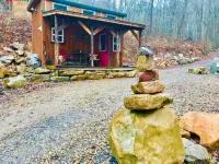 Discover Serenity at TinyFox Cabin: Your Perfect Getaway Surrounded by Nature - 2-Star