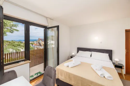 Charming Studio for 4 personst in Malinska with sea view - 4성급