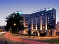 Novotel Lyon Gerland - Pool