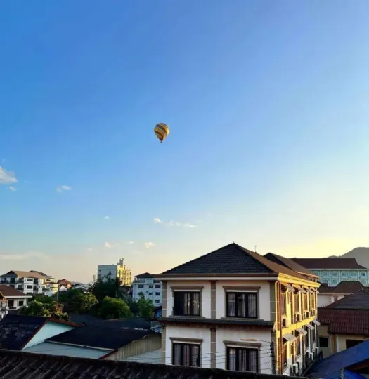 Vang Vieng Camellia Hotel