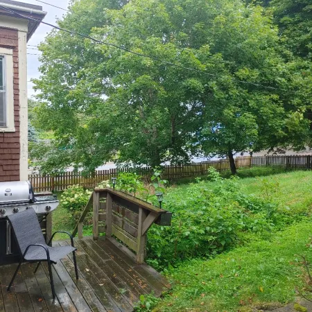 Cozy Economy Room in Central Saint John with Shared Facilities