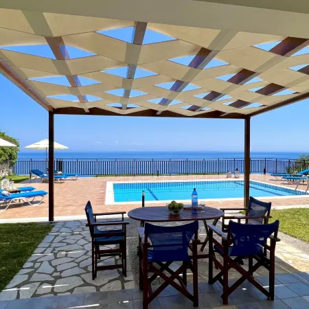 Villa Sakos in Skala