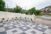 ELIVAAS Signature Shourya Aravalli 4BHK - Kitchens