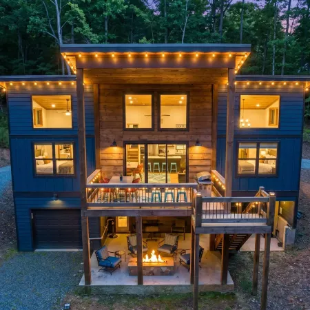 Mtn Retreat w Hot Tub Resort Amenities Grill