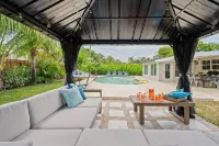 Piña Colada - Private Pools
