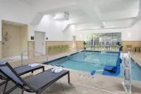 Hampton Inn & Suites Berkshires-Lenox - Wifi