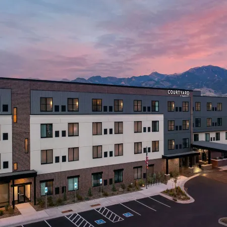 Courtyard Bozeman