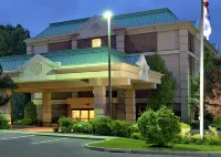 Hampton Inn Hartford-Airport - parking