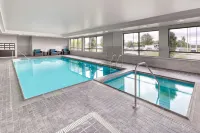 TownePlace Suites Belleville - Pools