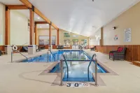 Wyndham Garden Madison Fitchburg - Pool