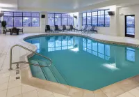 Embassy Suites by Hilton Anchorage - piscina